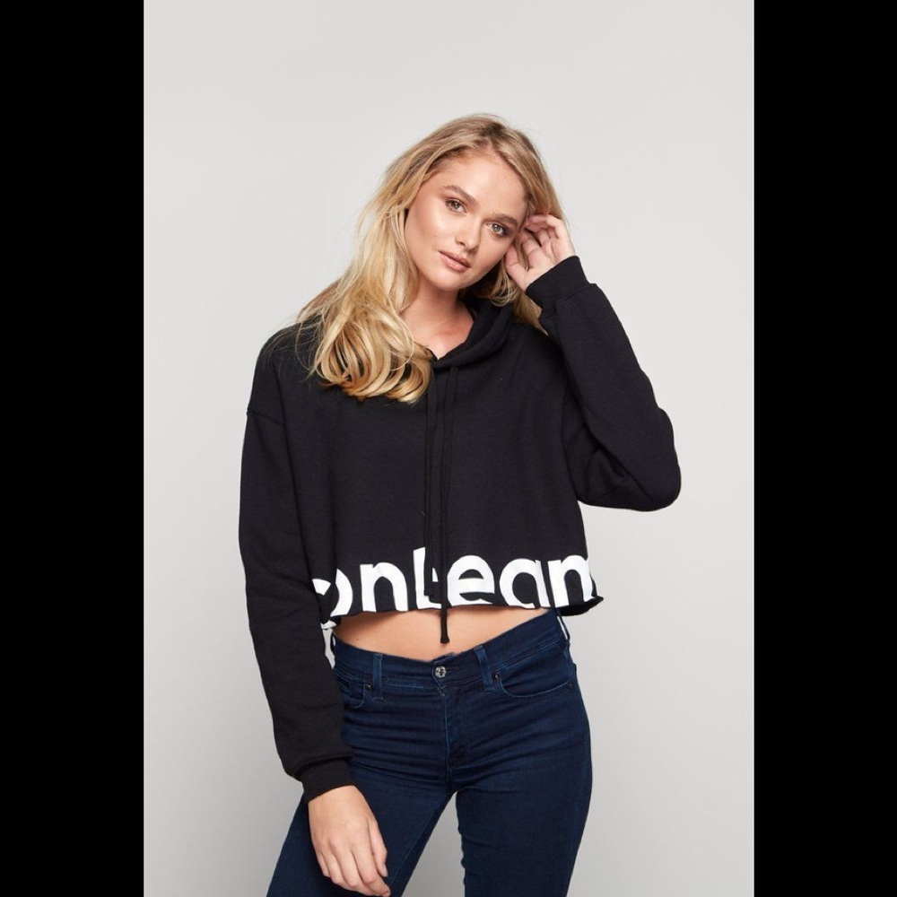 CONTEAM CROP RAW HEM HOODIE